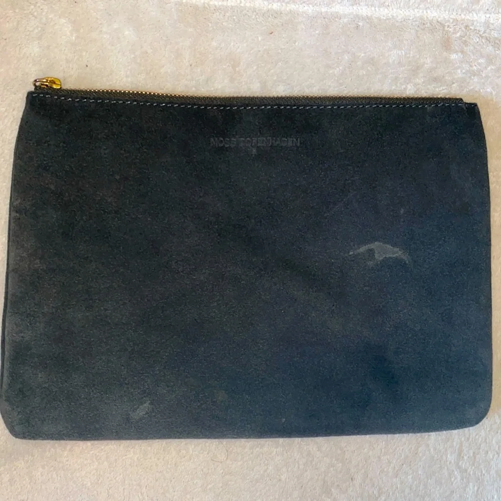 Moss Copenhagen dark gray suede zippered pouch 11 x 8